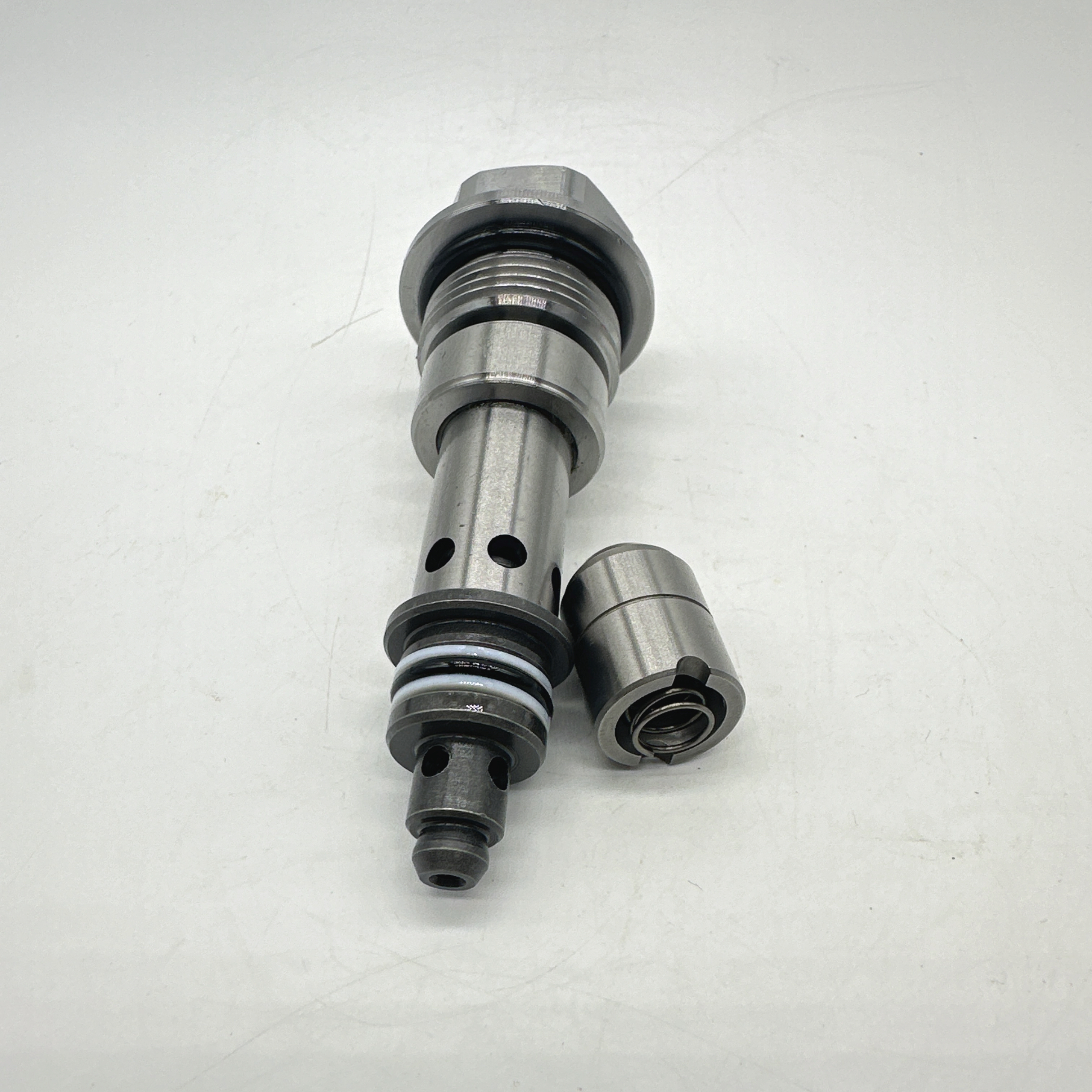 Hitachi EX120 Travel Overflow Valve 9159923