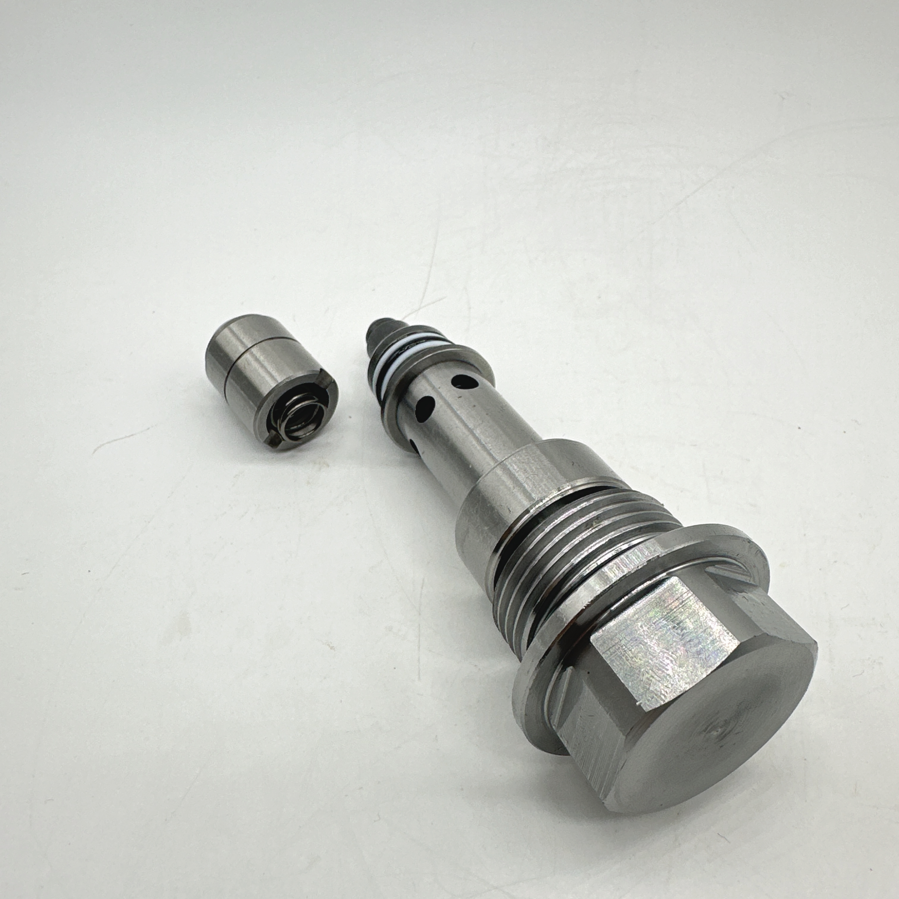 Hitachi EX120 Travel Overflow Valve 9159923