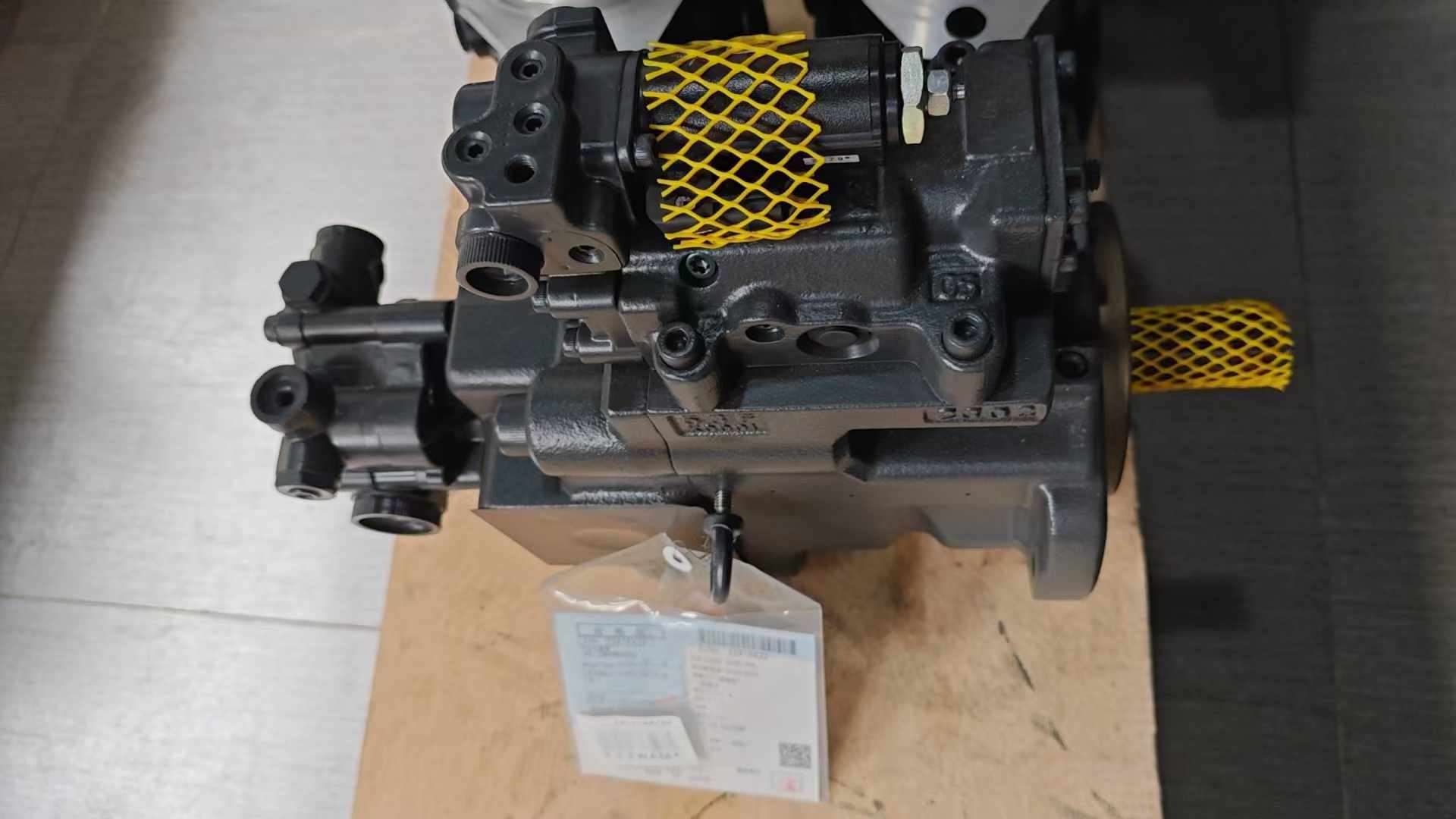 Kawasaki K7V63S fan pump assembly