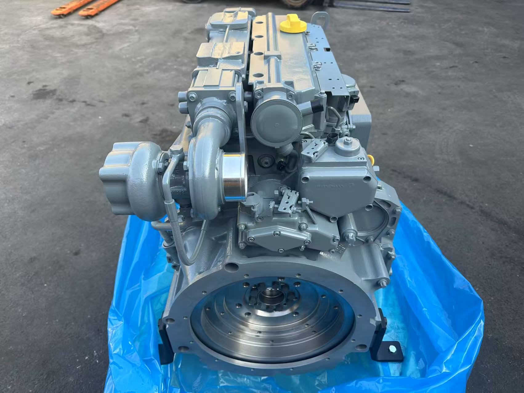 German DEUTZ engine, model BF 4M2012. Code C3U172.