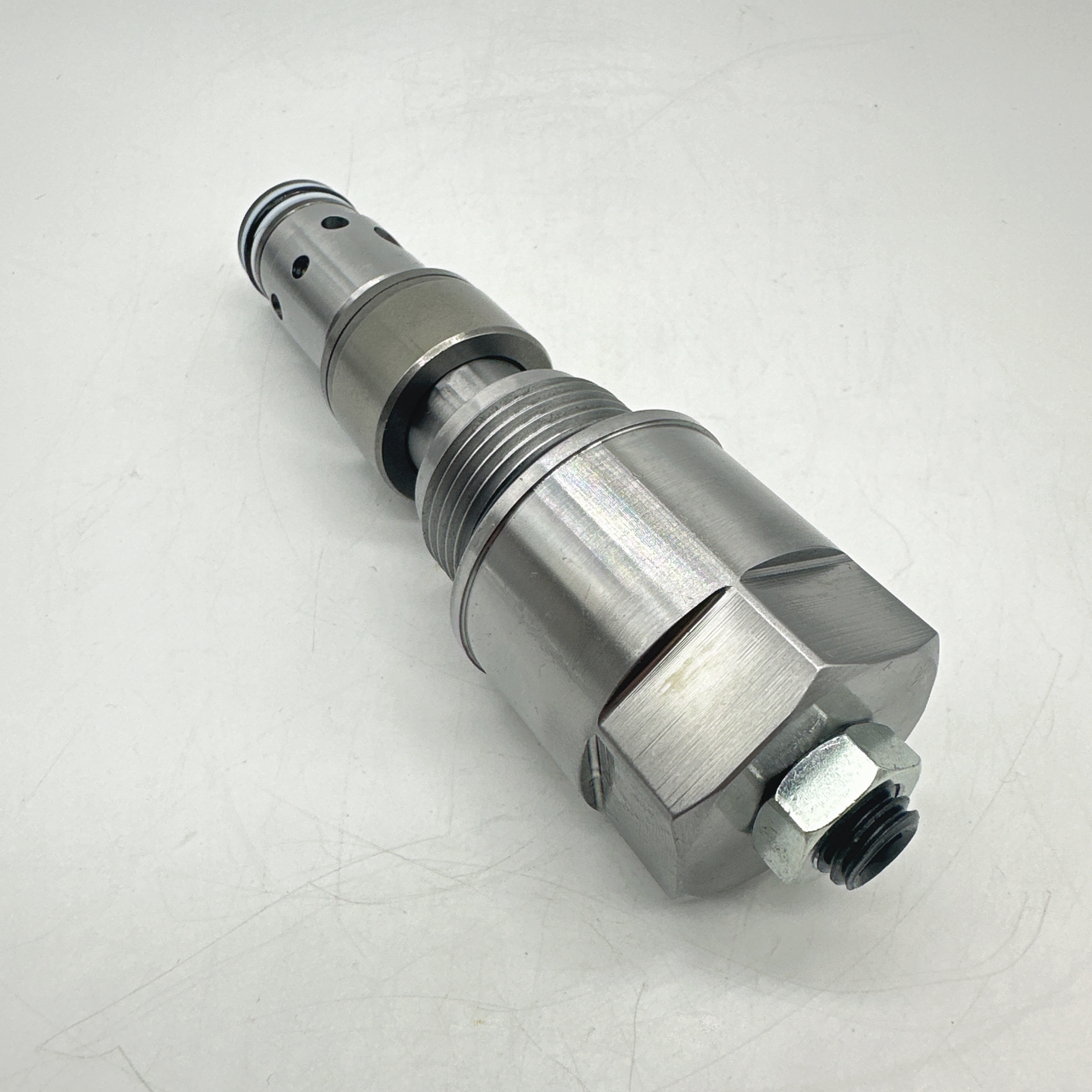 Hitachi ZAX470 Travel Overflow Valve KBB0853-01147 0806602. PC160 PC180 PC190 PC1250 PC800-EO