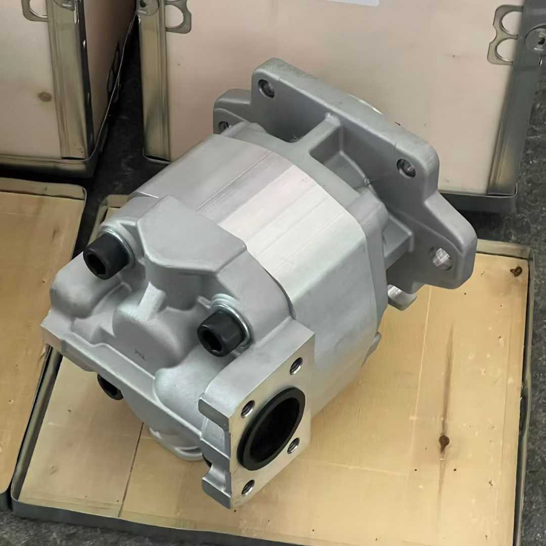 705-12-40040  pilot pump, gear pump. /KOMATSU ​WA450、WA470、WA500