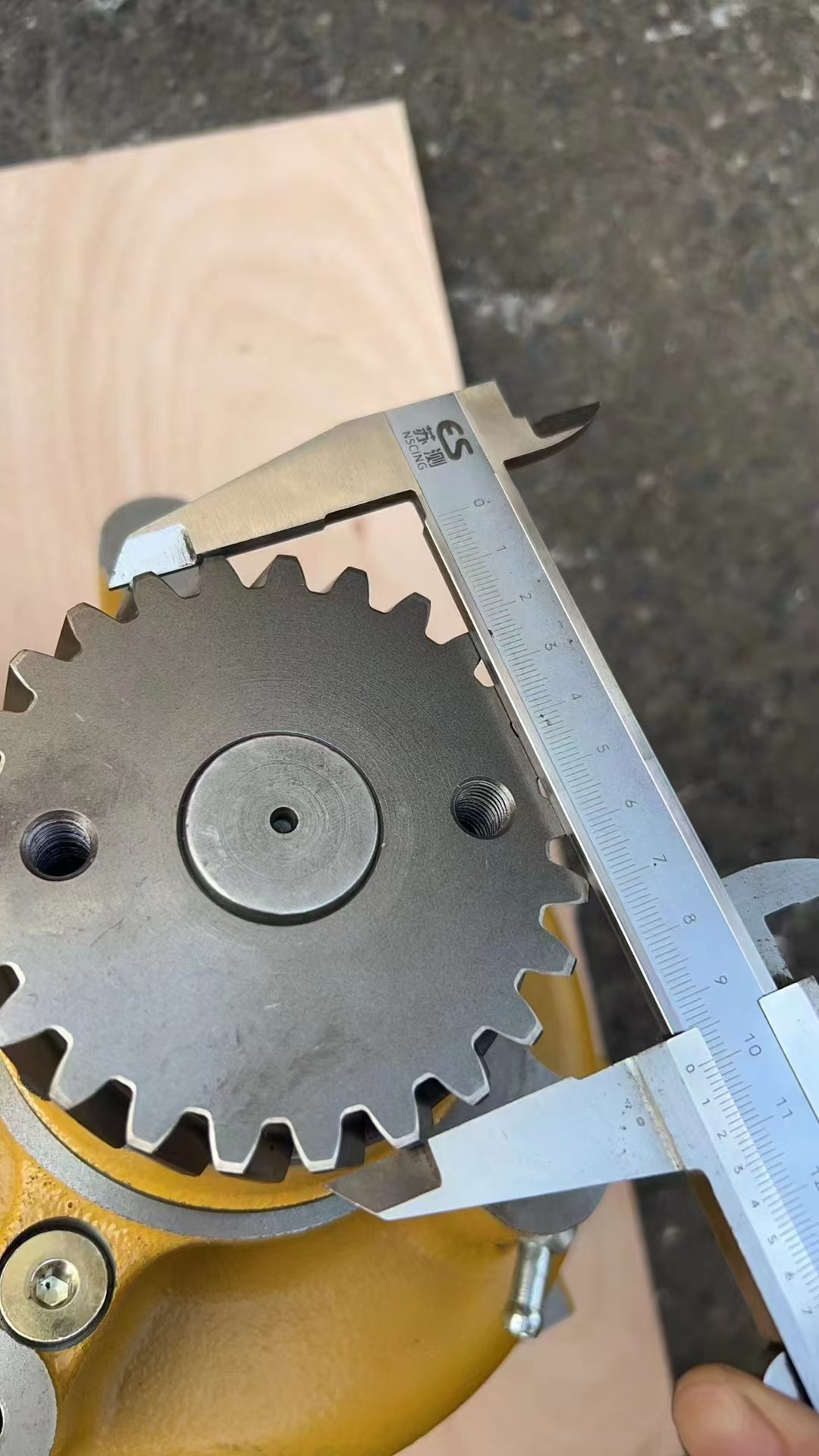 Komatsu OEM WATER PUMP in stock 6219-61-1100  6215-61-1506   6219-61-1102 Pump