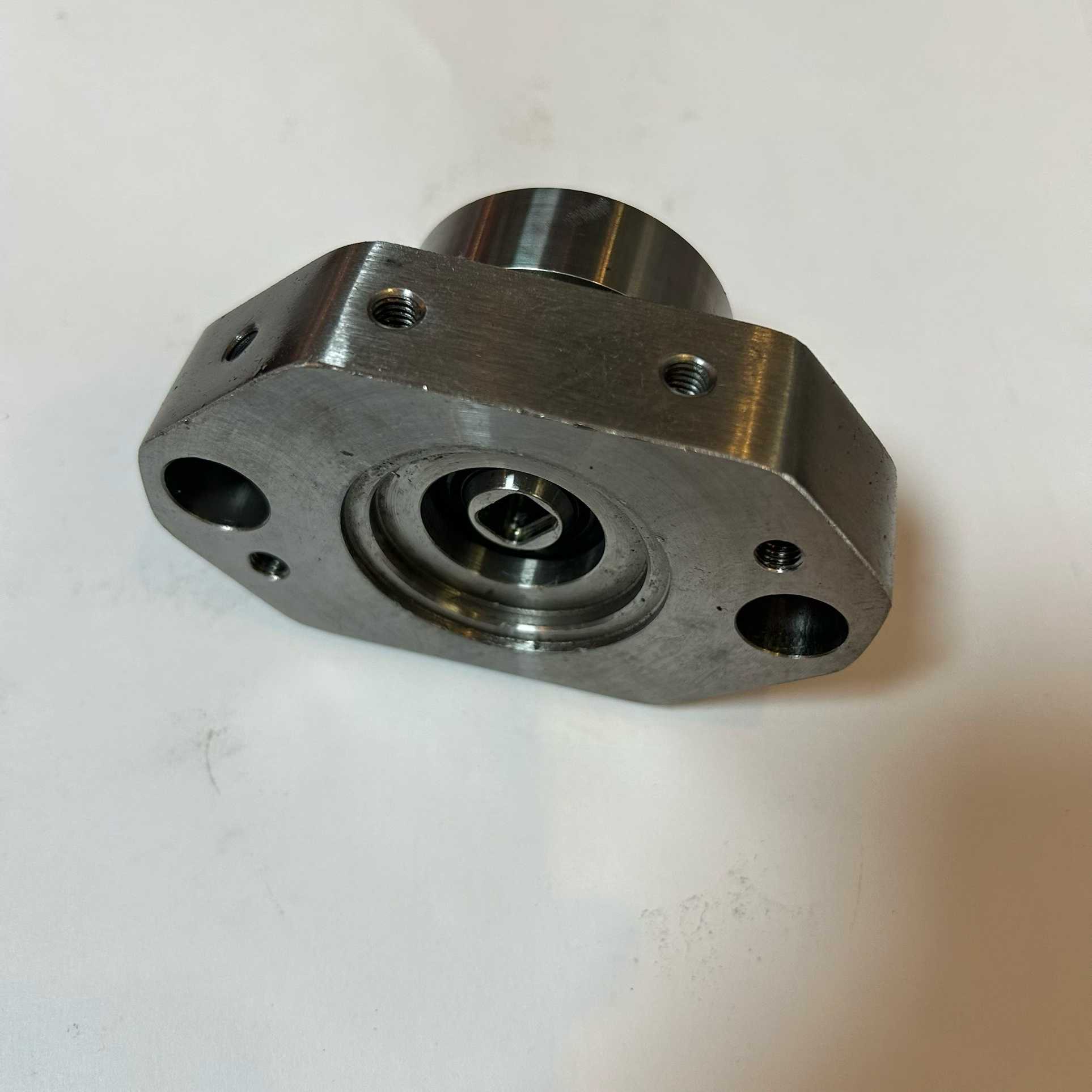Hitachi 4716888 ZX450/470/EX2600 Angle Sensor / Angle Sensor Bracket