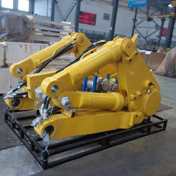 Komatsu 275A. The general term for single-tooth soil loosening devices of bulldozers