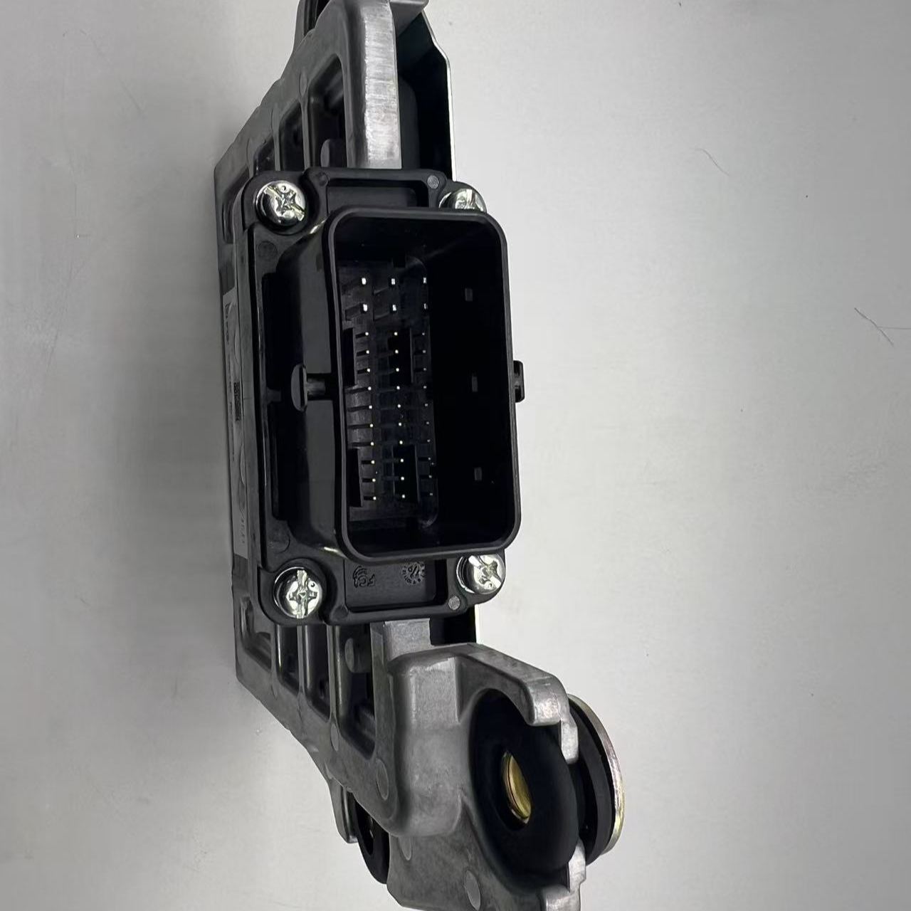 Yanmar 4TNV98 engine computer version