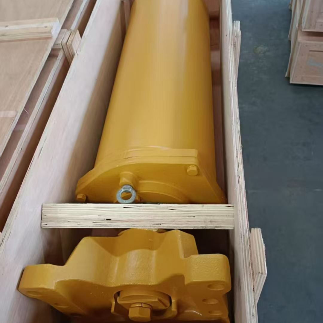 134-30-73161 Komatsu bulldozer D61EX-12 has tightened ​14Z-30-31111 D65EX-12 tightened