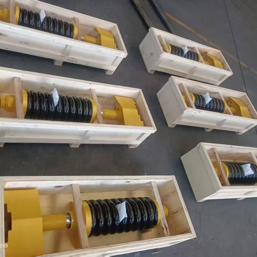 124-30-64110 TRACK ADJUSTERKomatsu bulldozerD39 tensioning cylinder