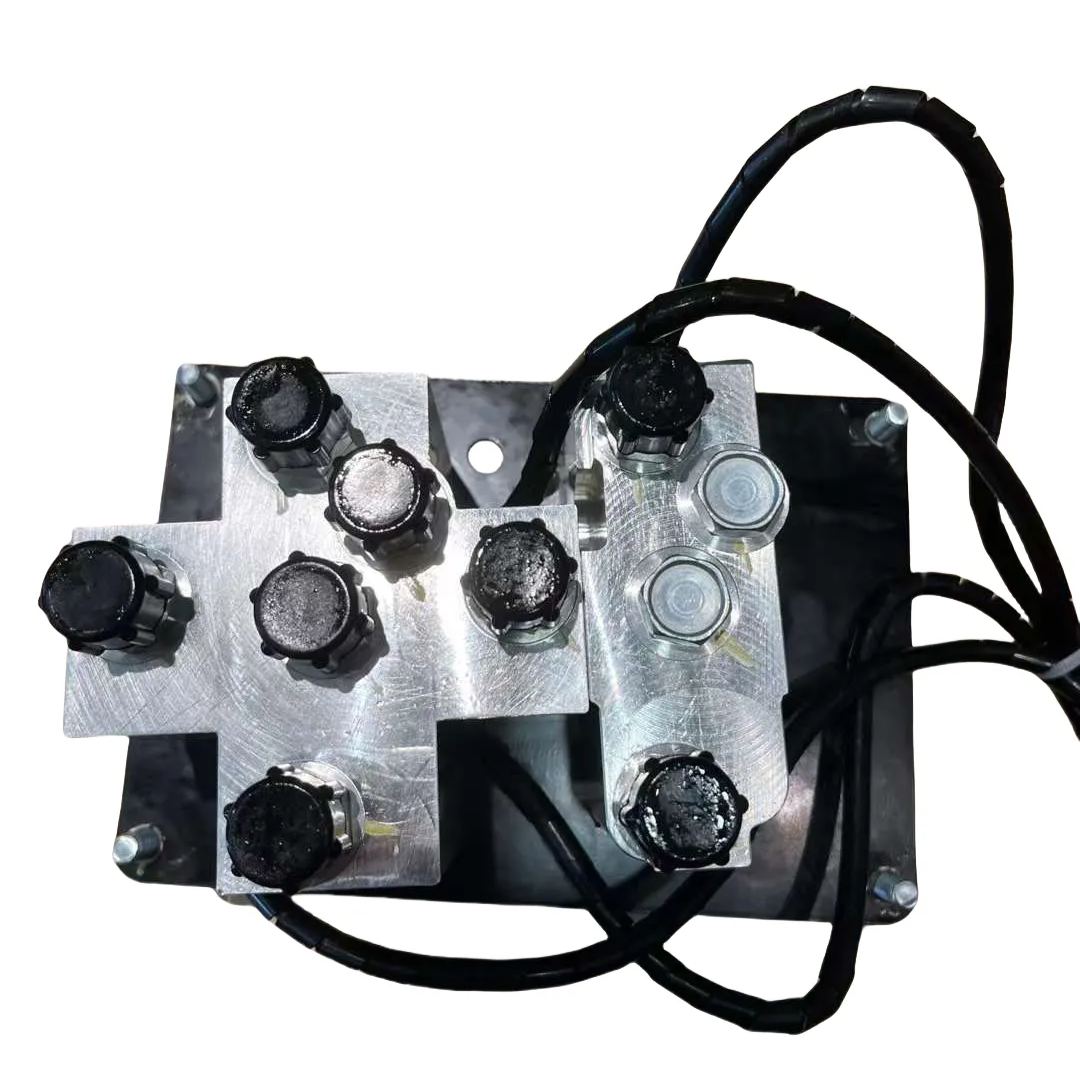 Caterpillar original factory-mounted control lever assembly, 338-8504. Applicable models: 950GC, 966GC