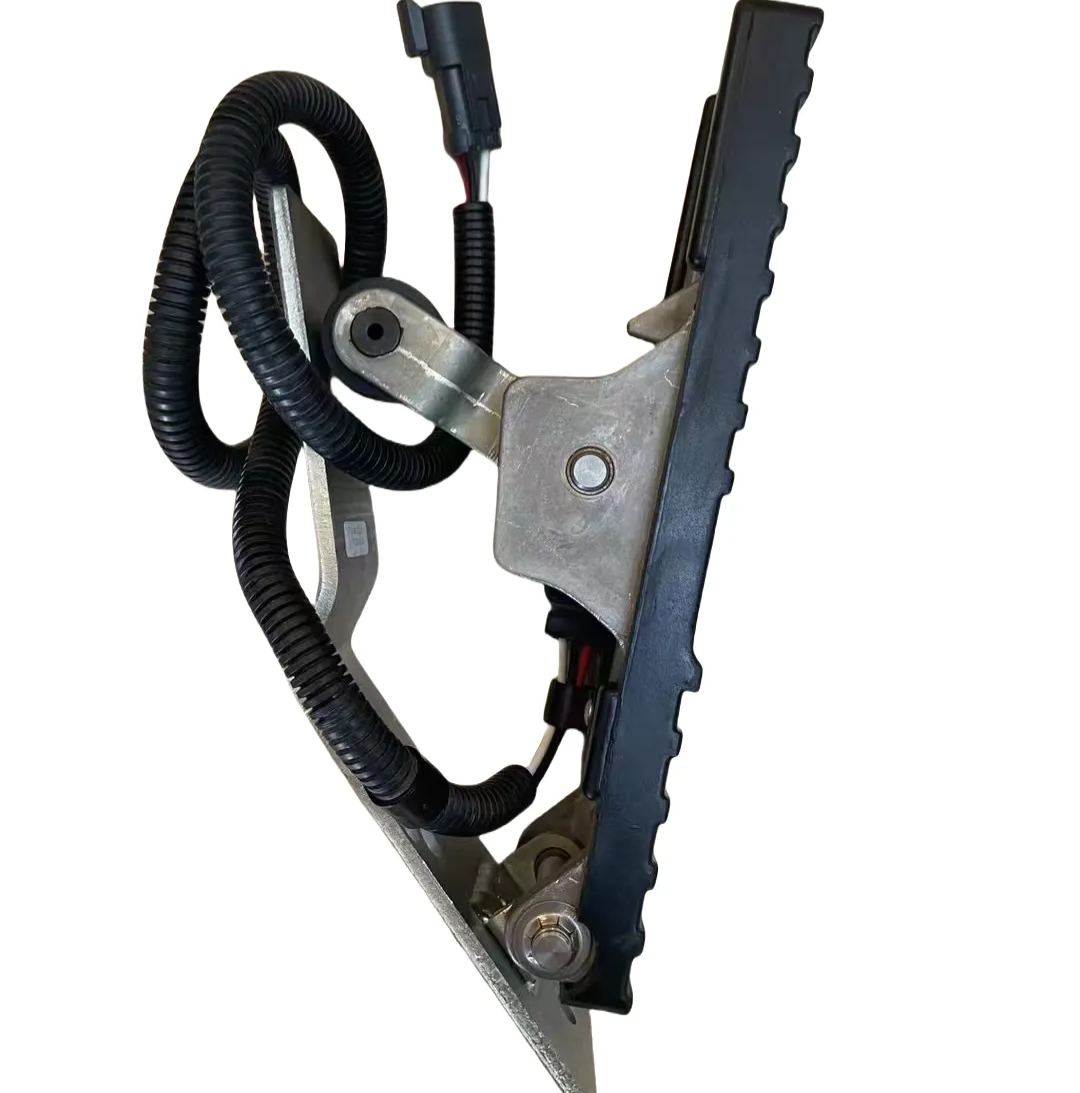 Caterpillar original factory loader speed control pedal assembly, part number: 113-479