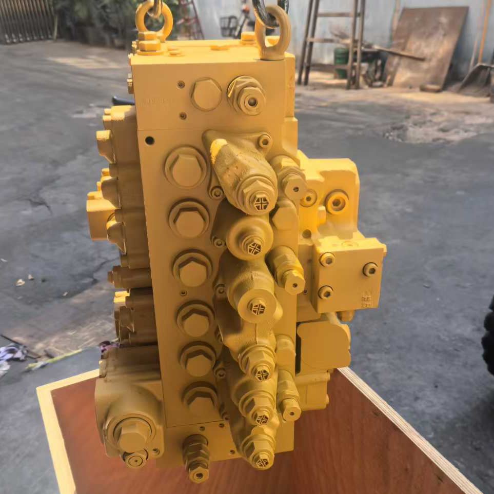 Komatsu PC210-10MO, distributor assembly 723-46-31201