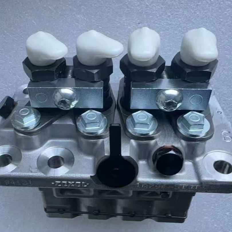 BOSCH  kubotav2403 v2203   发动机柴油泵1G796-51012/1G796-51013/104139-4151