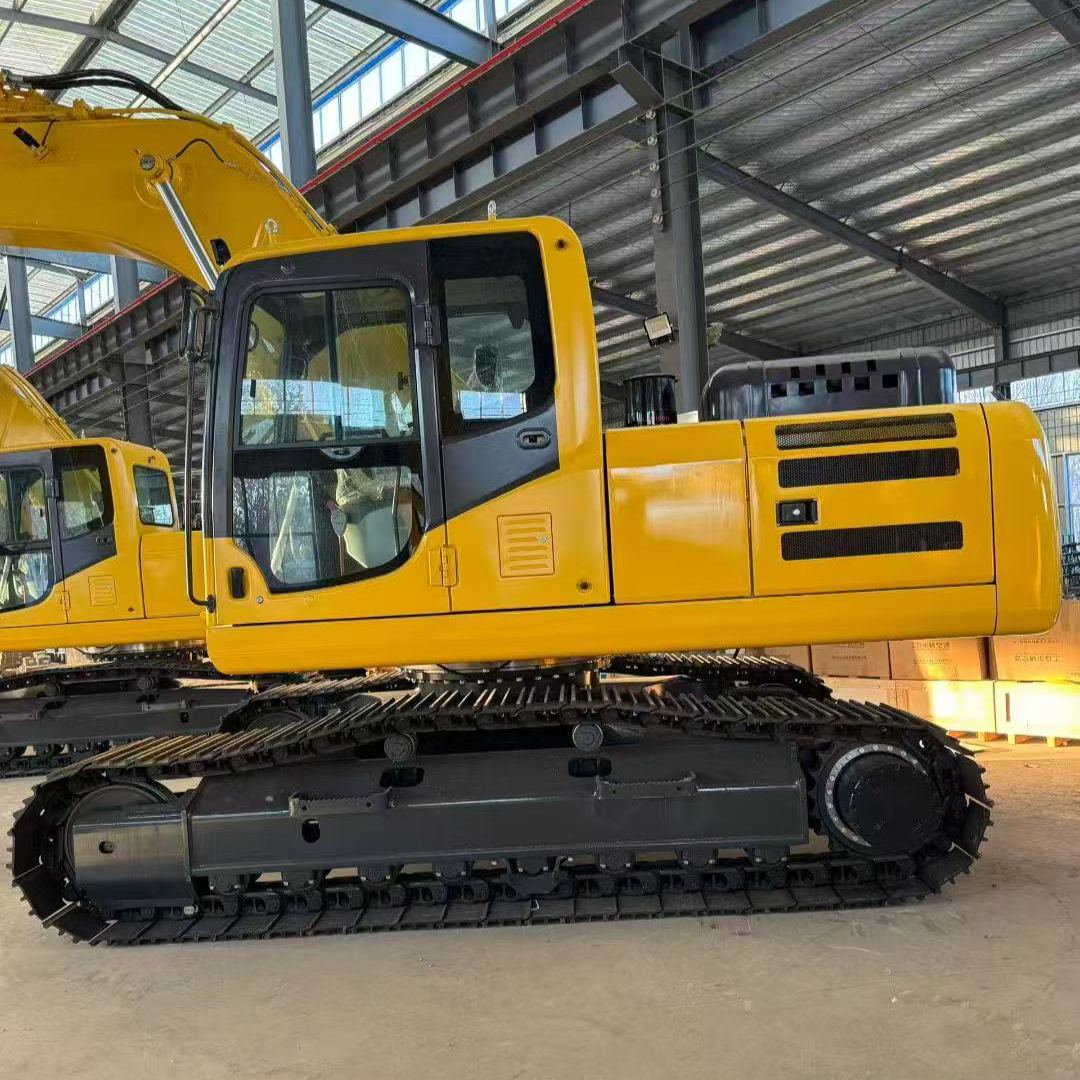 OEM high-end model 220-9, with third-generation emission standards, featuring two options: ISUZU engine and Cummins engine.