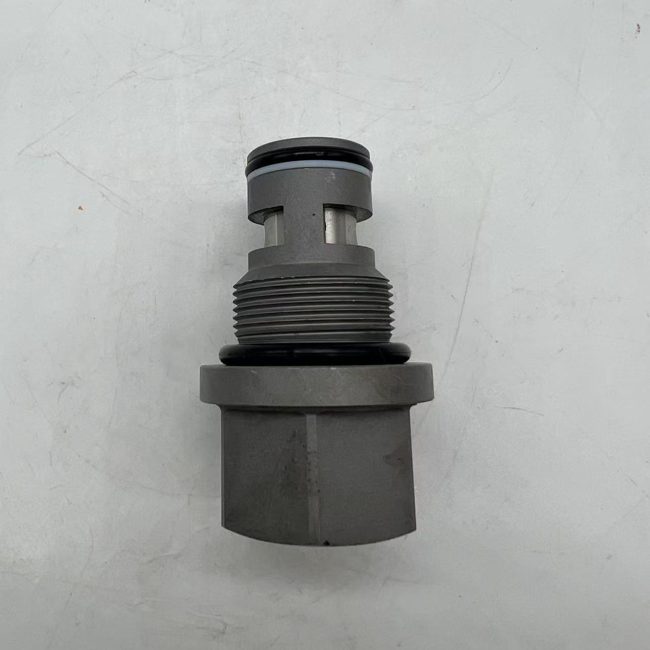 Komatsu PC60-7 Return Check Valve // 709-10-52800 / 709-10-5330