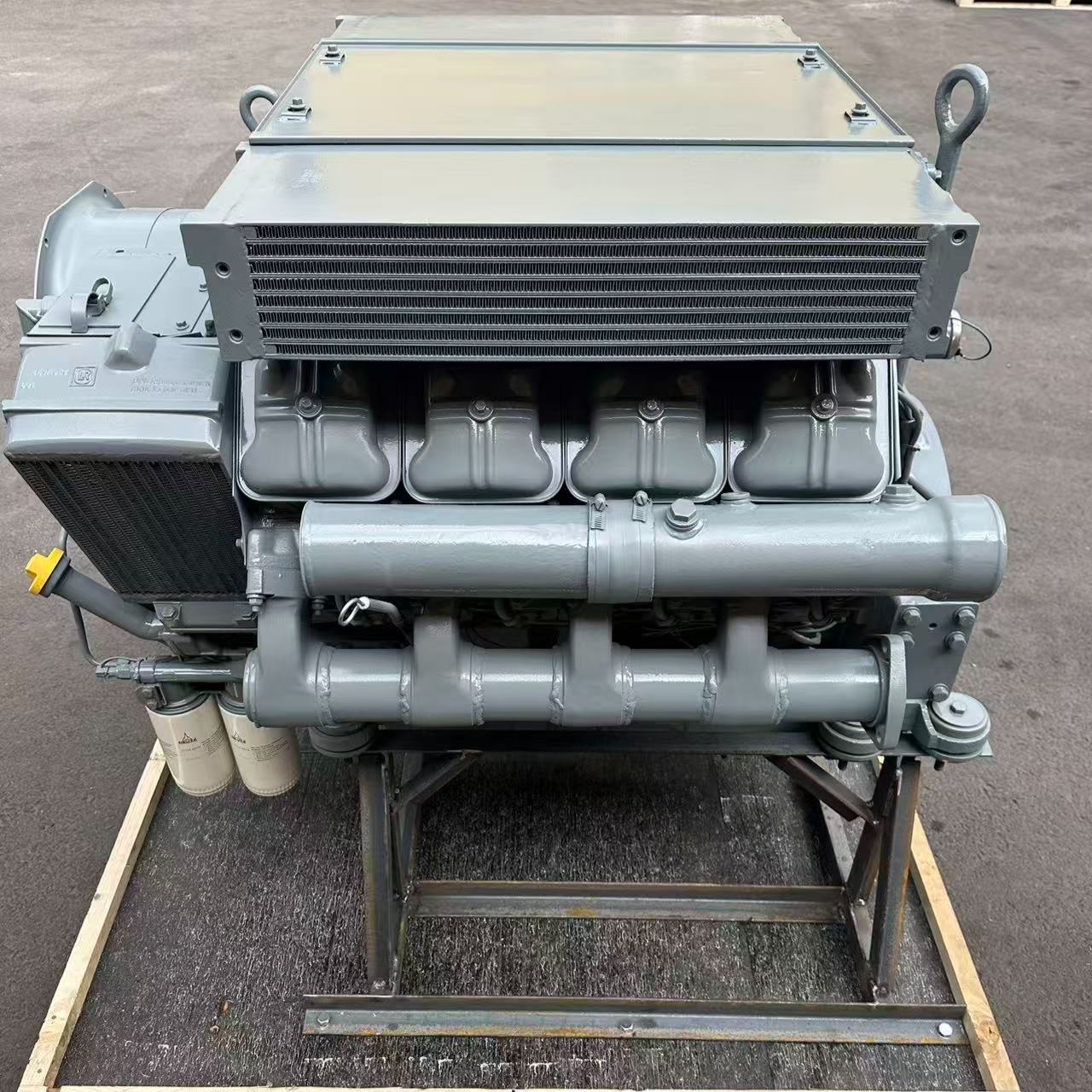 DEUTEZ DOUGLAS F8L413FW Engine Assembly