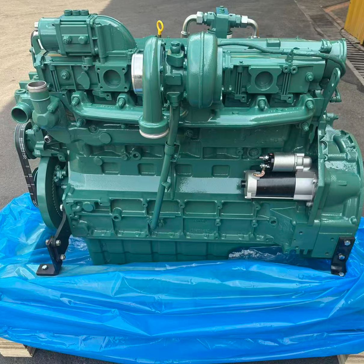 VOLVO. D7D engine assembly
