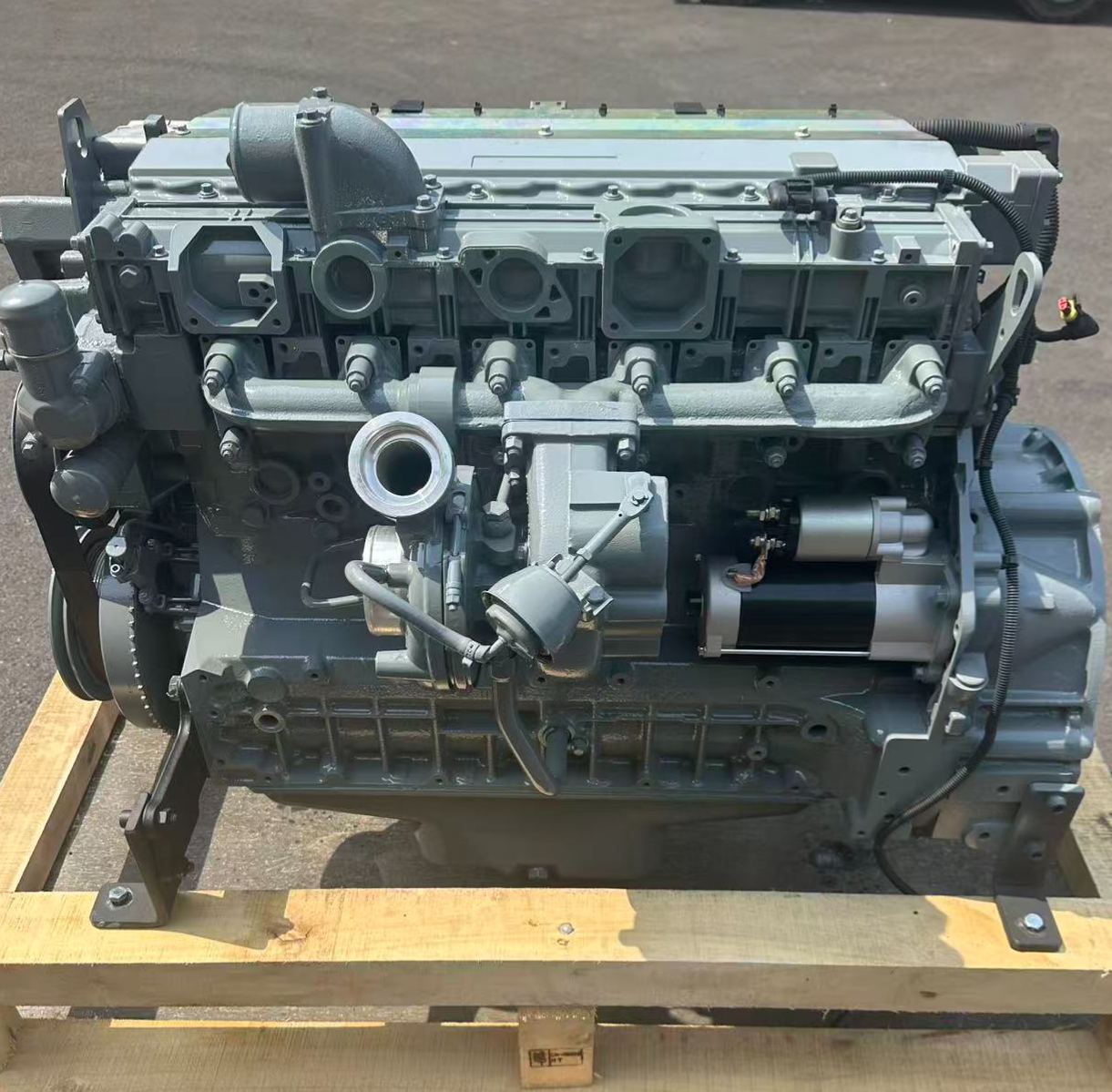 Original Deute Caterpillar TCD2012L062V engine assembly