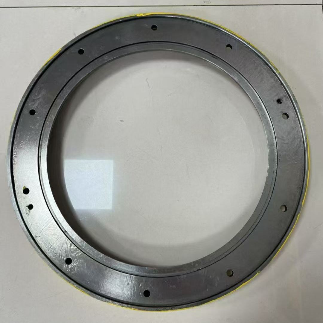 KOMATSU D375-3-5-6-8 / Final Drive Traveling End Cover Part Number: 195-27-34350
