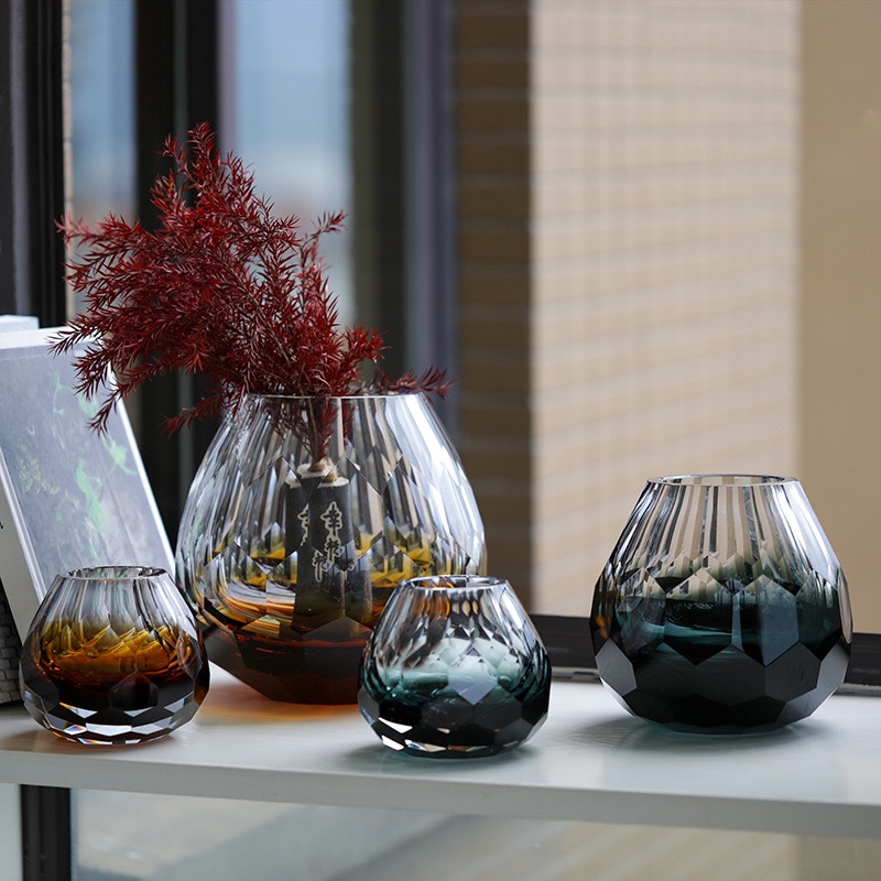 vase