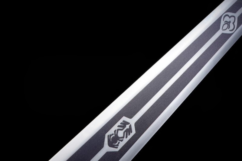 Dark Souls The Great Sword of Artorias with Wall Plaque
