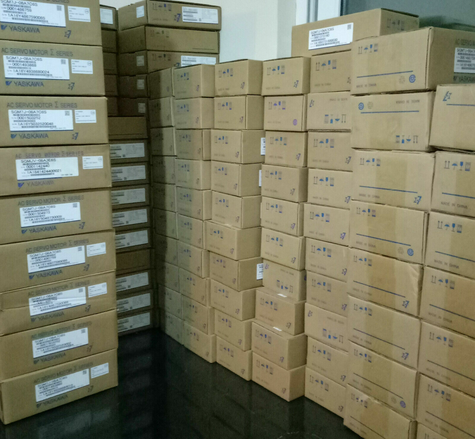 new-one-yaskawa-servo-motor-sgmg-03a2ab 0