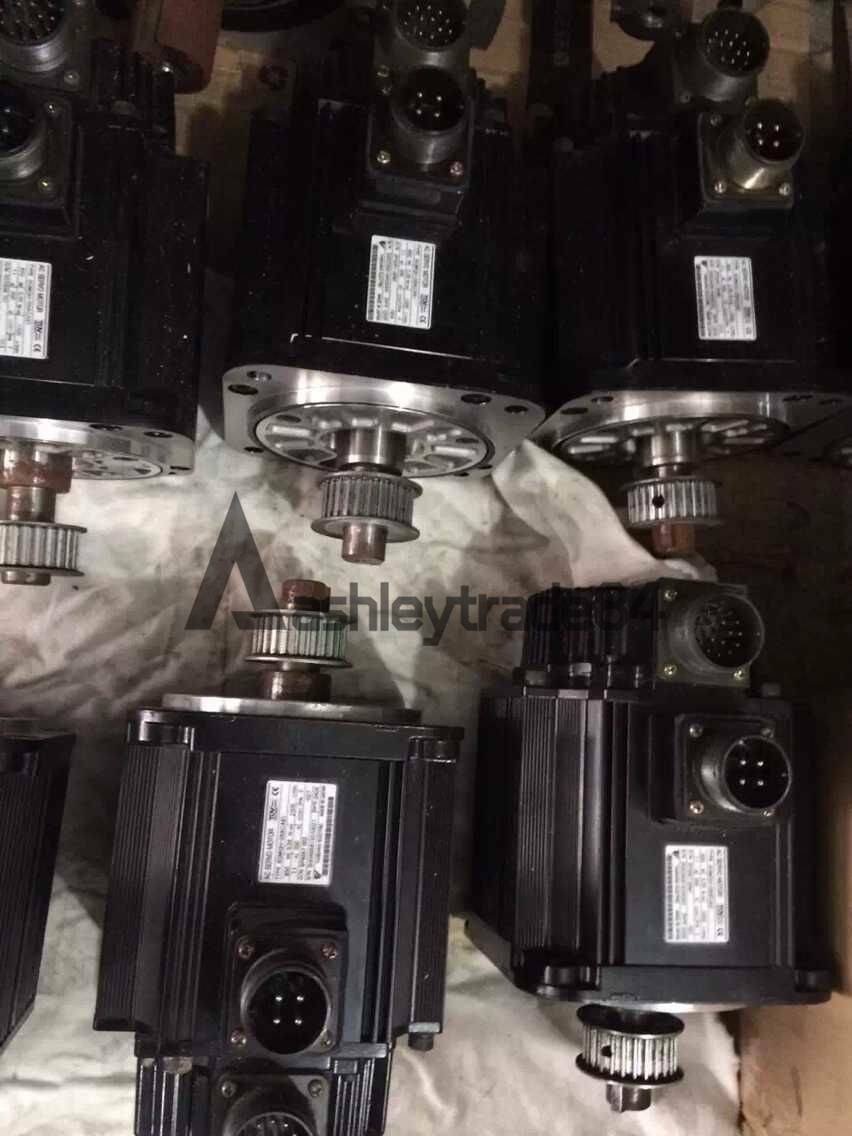 used-one-panasonic-servo-motor-mgma302d1h 0