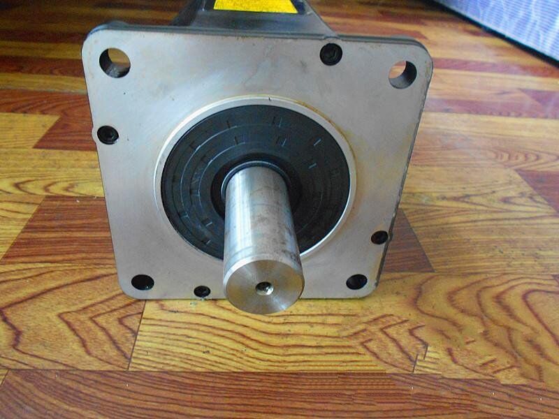 used-1pc-fanuc-a06b-0143-b075-servo-motor-in-good-condition 0