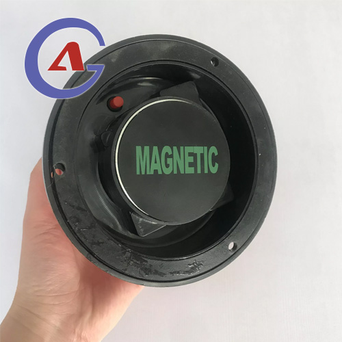 Magnetic Solar Beacon Light