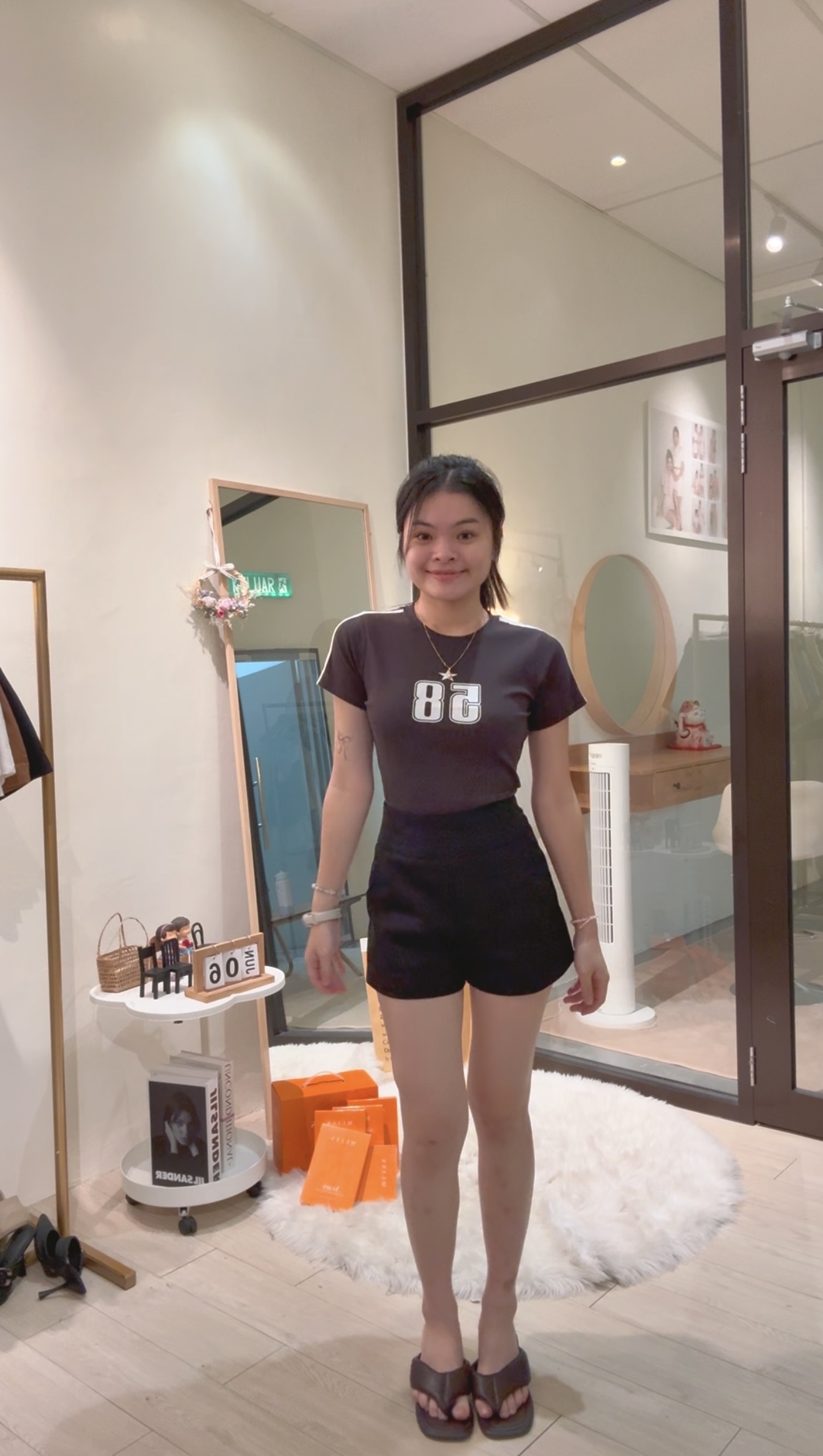 高品质显瘦百搭西装短裤💛 
