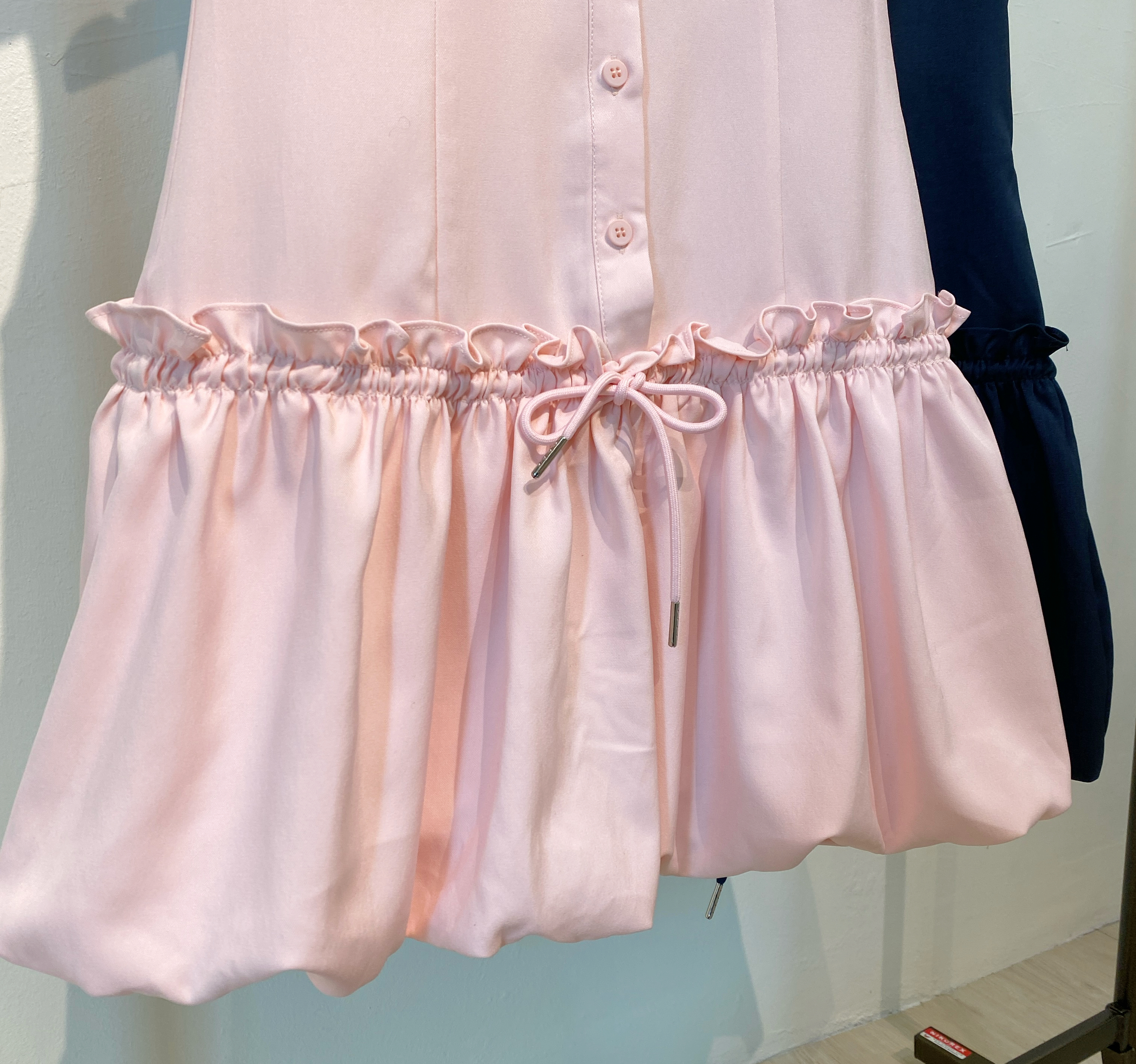 韩系翻领削肩花苞连衣裙💕 