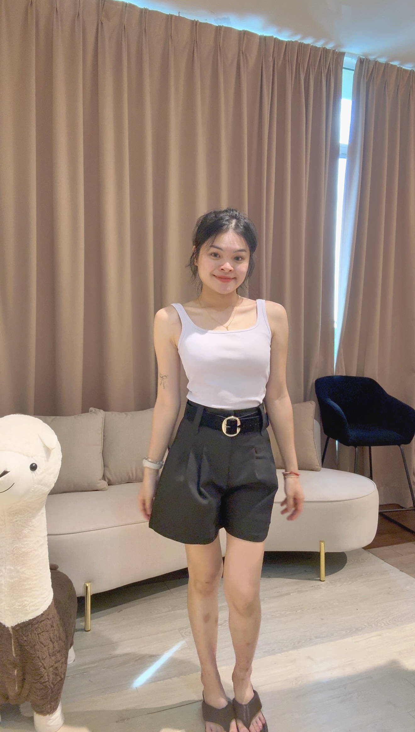 韩系简约气质显瘦百搭4分裤😍 