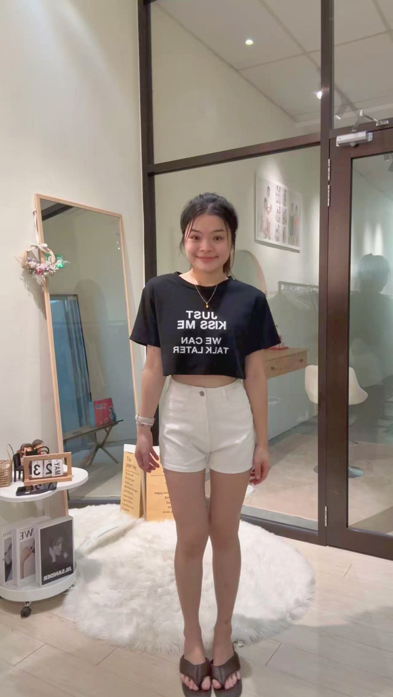 韩系休闲字母短板百搭上衣🌸 