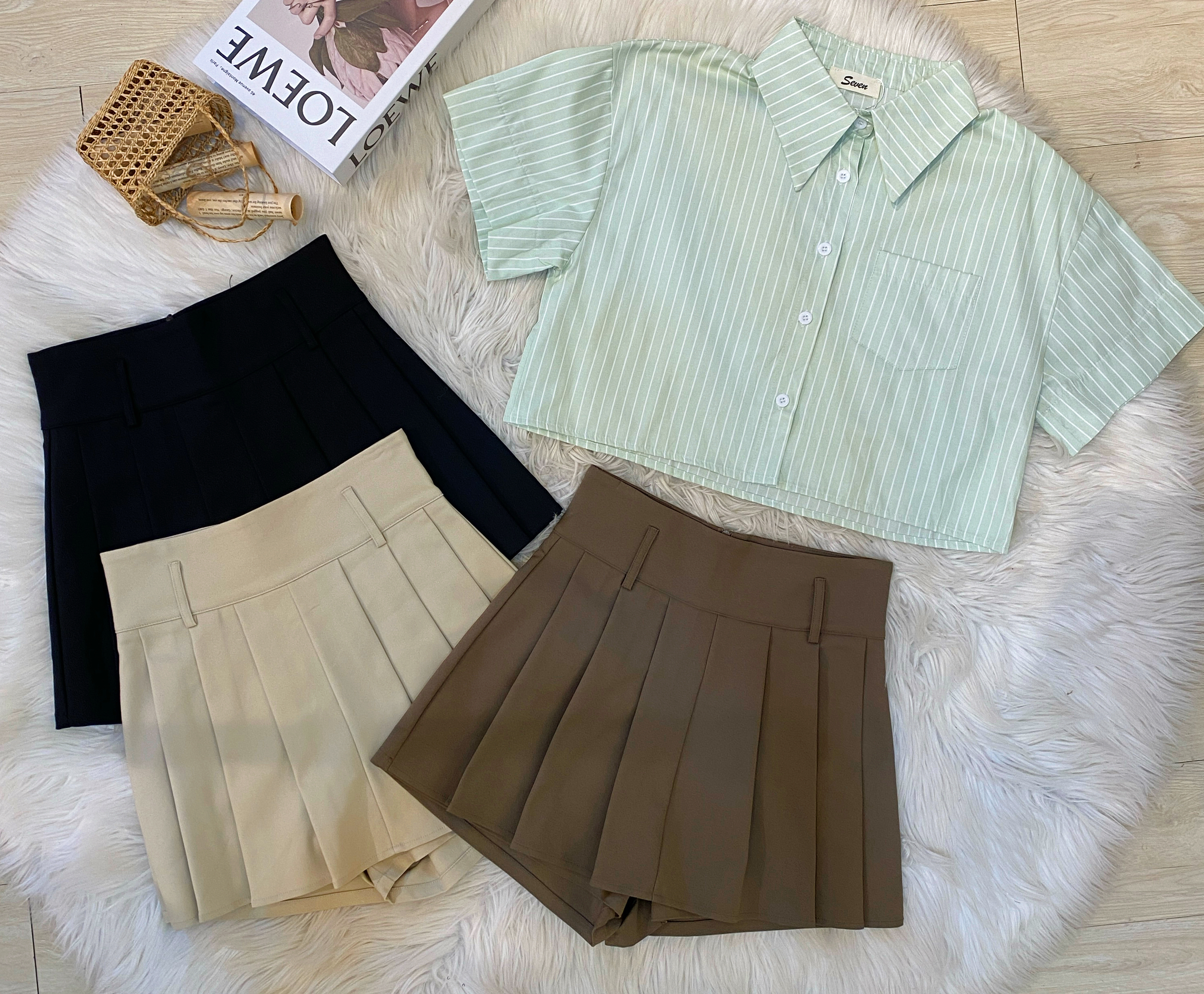 韩系气质显瘦百褶前裙后裤设计😍 