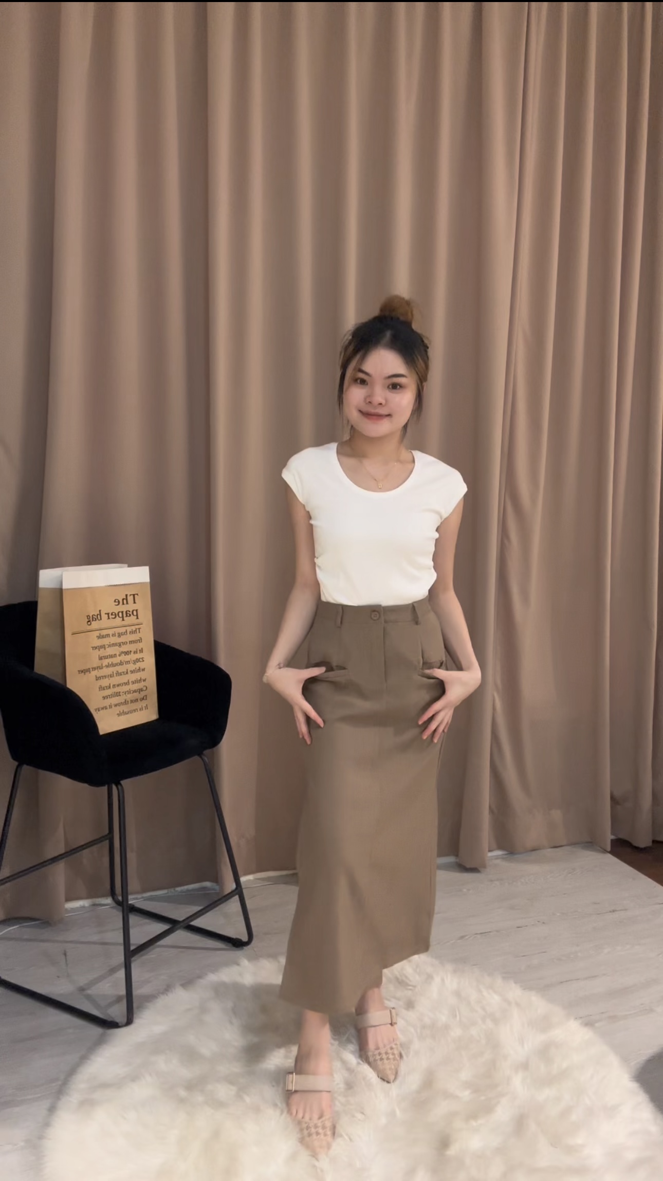 A字气质简约开叉半身裙😍好看！ 