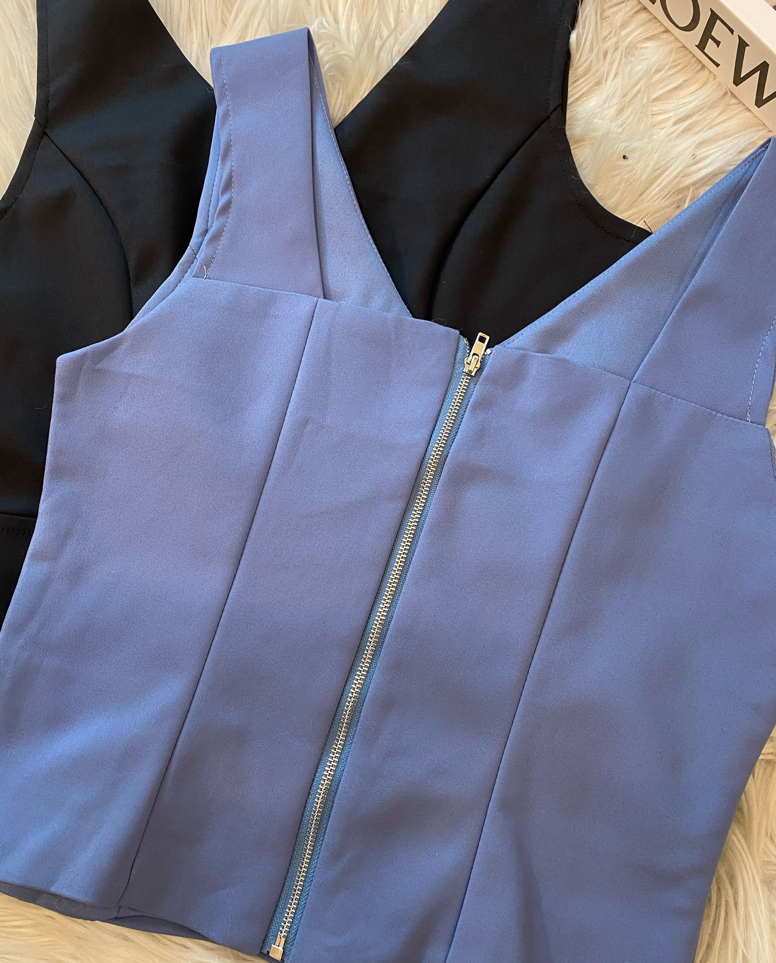 韩系通勤简约百搭马甲上衣😘 