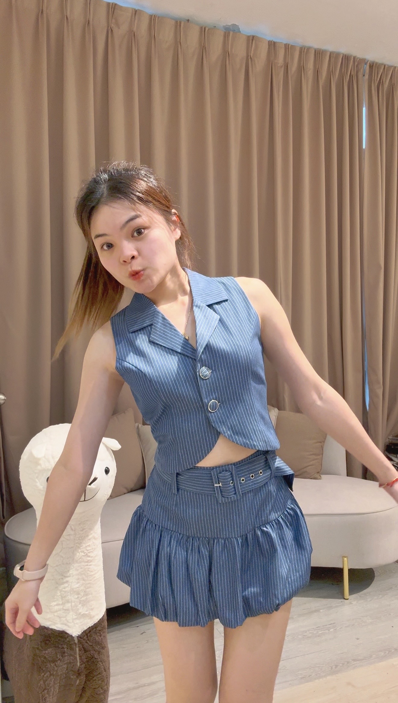 高质量英伦复古条纹套装🍻 RM105 开纽马甲上衣➕高腰裤裙全里布