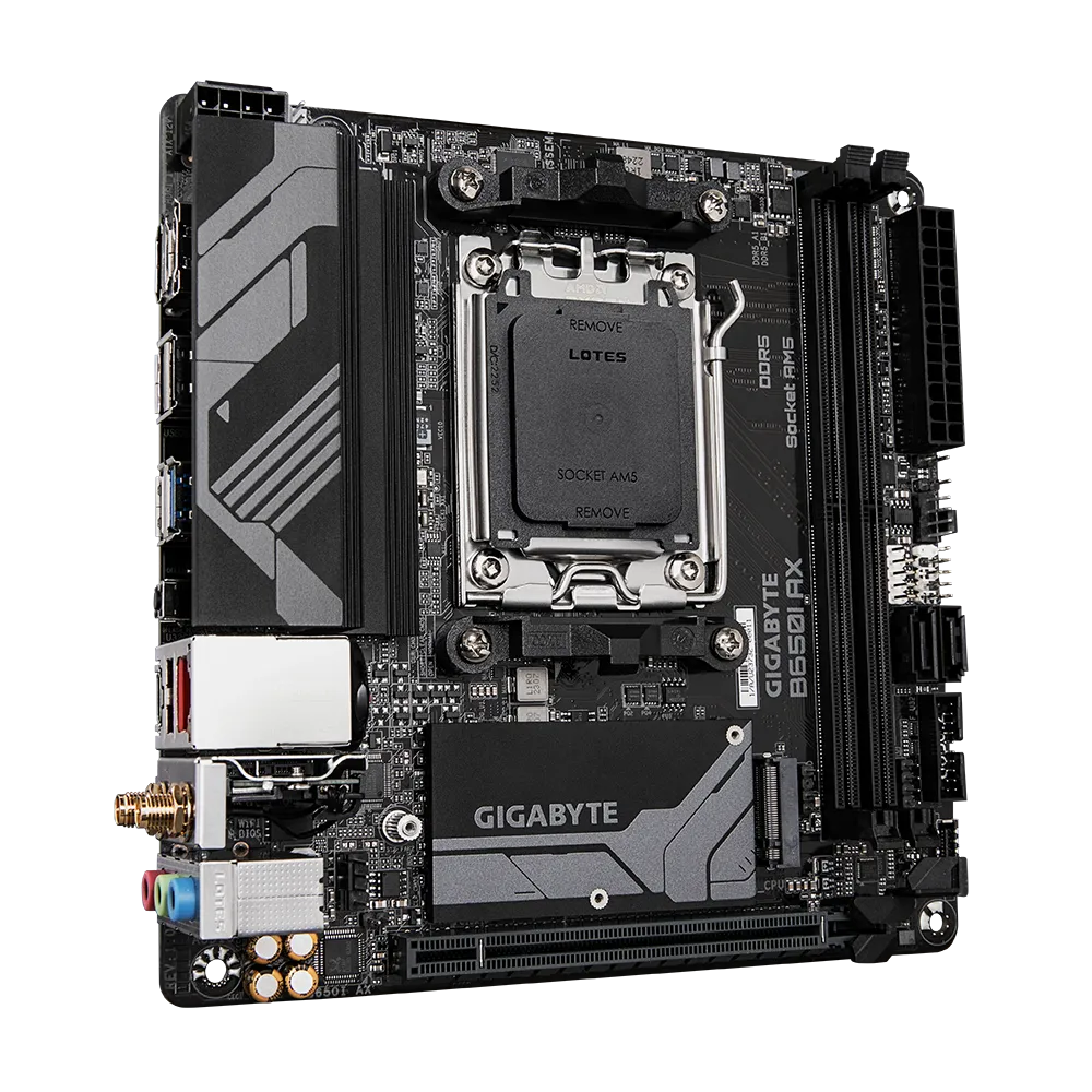 GIGABYTE B650I AX