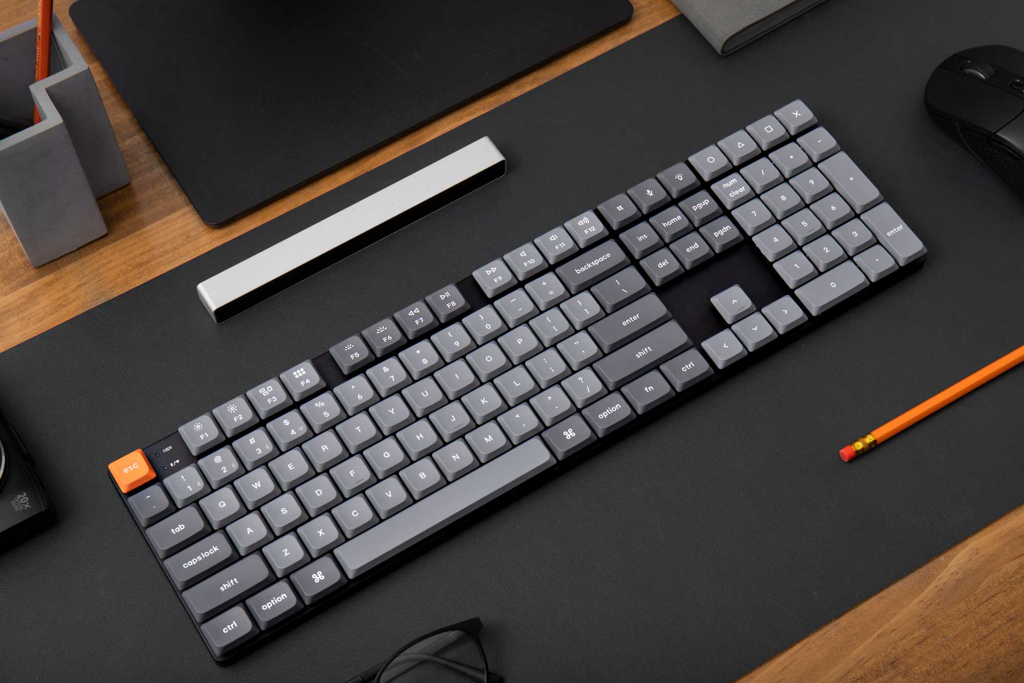 Keychron K5 Max Wireless Mechanical Keyboard for Mac and Windows and Linux Keychron K5 Max Wireless Mechanical Keyboard for Mac and Windows and Linux