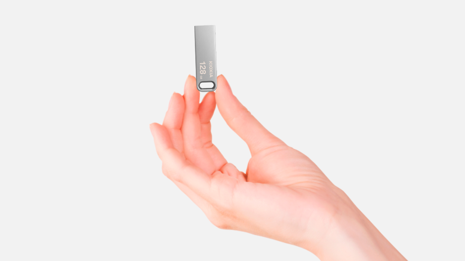 Kioxia TransMemory U366 USB Flash Drive