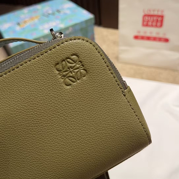 ロエベ LOEWE クロスボディ カメラバッグ ミニバッグ ショルダーバッグ メンズ