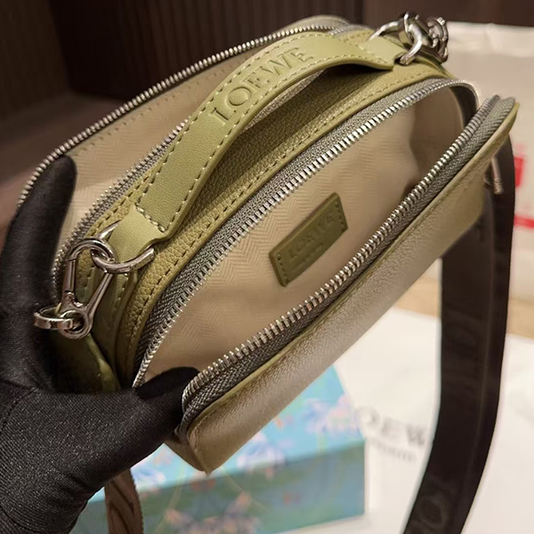 ロエベ LOEWE クロスボディ カメラバッグ ミニバッグ ショルダーバッグ メンズ
