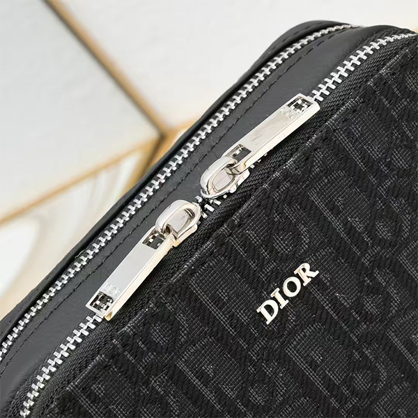 ディオール DIOR 黒 ショルダーバッグ ミニバッグ メンズ