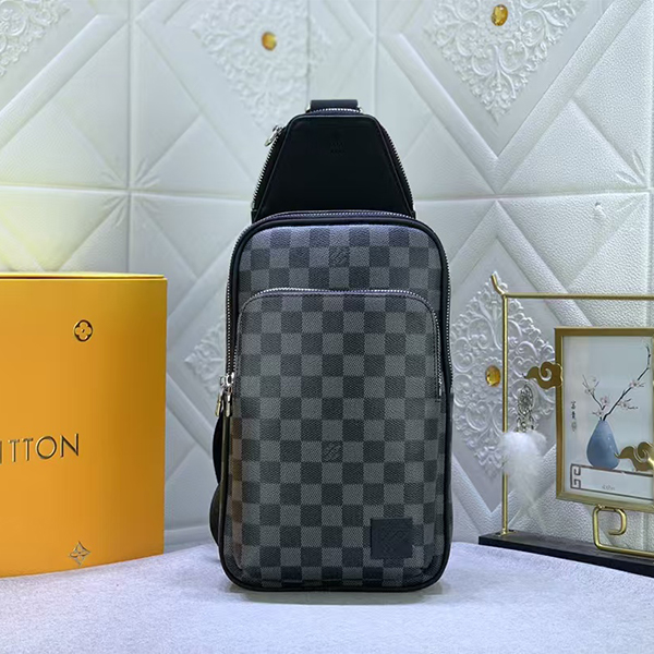 ルイヴィトン（LOUIS VUITTON）モノグラム  バッグ ボディバッグ メンズ