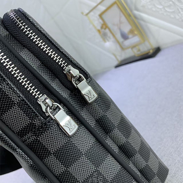 ルイヴィトン（LOUIS VUITTON）モノグラム  バッグ ボディバッグ メンズ