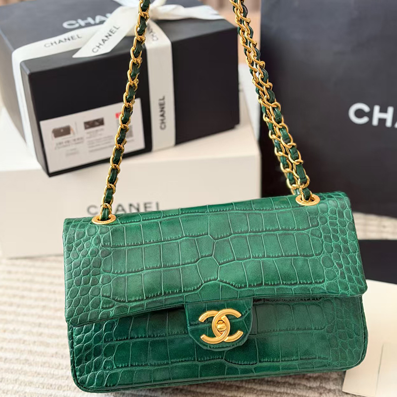 シャネル CHANEL クロコ型押し ショルダーバッグ 4色 レディース