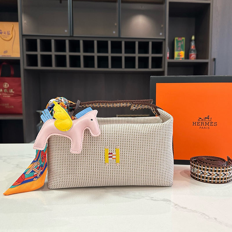 エルメス Hermes ハンドバッグ 化粧品バッグ ミニバッグ レディース