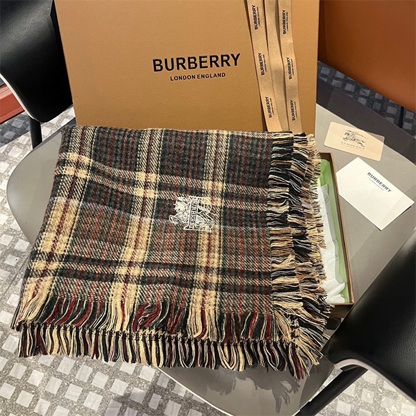 バーバリーBurberry カシミヤ ウール マフラー レディース