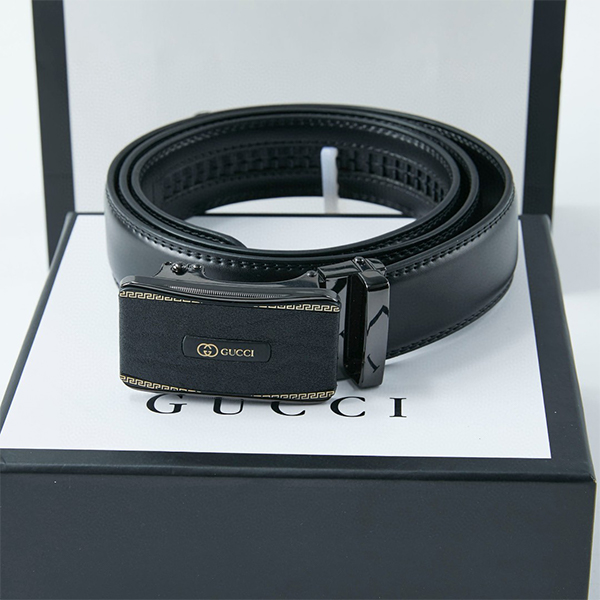 Gucci グッチ 牛革 ベルト 35MM 穴なし オートロック式 サイズ調整可能 メンズ