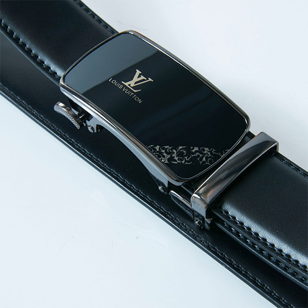 Louis Vuitton ルイヴィトン 牛革 ベルト 35MM 穴なし オートロック式 サイズ調整可能 メンズ