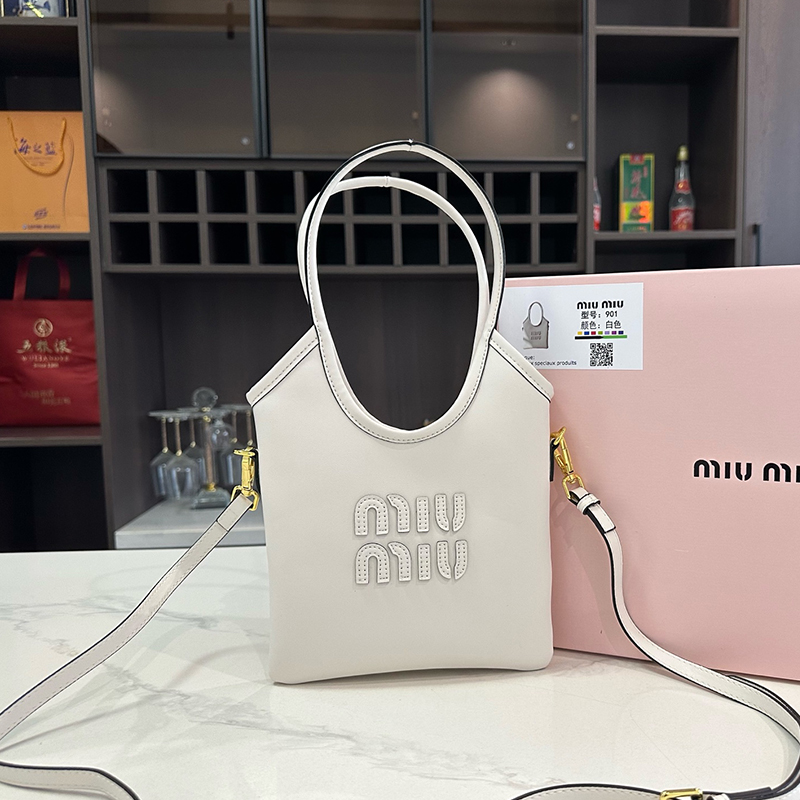 ミュウミュウ ミニバッグ レディース